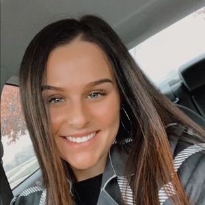 Meet your Posher, Maddy